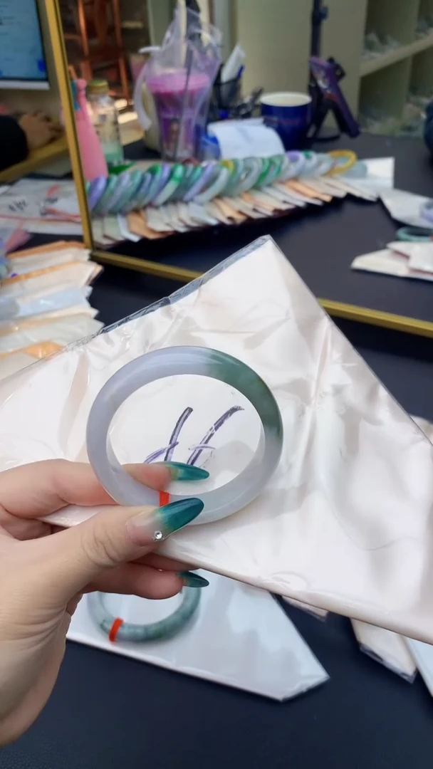 【闪购商品】翡翠手镯未镶嵌0162698817