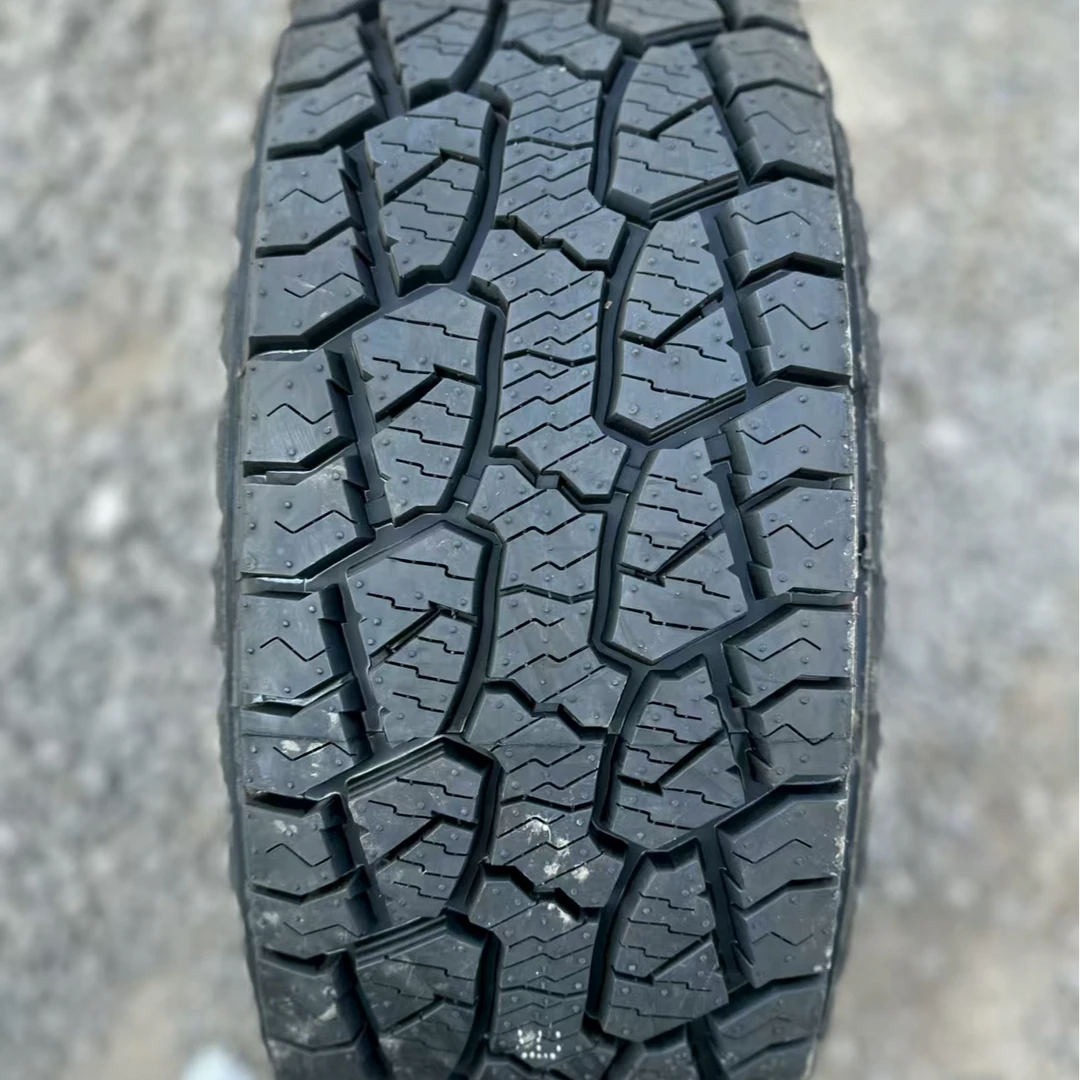 海大  235/65R18 106H 花纹828 正品全标全码（包邮不包安装）