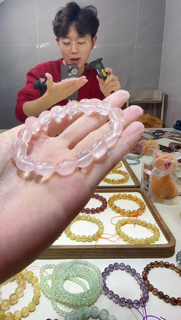 【闪购商品】芙蓉石手链未镶嵌马粉随行