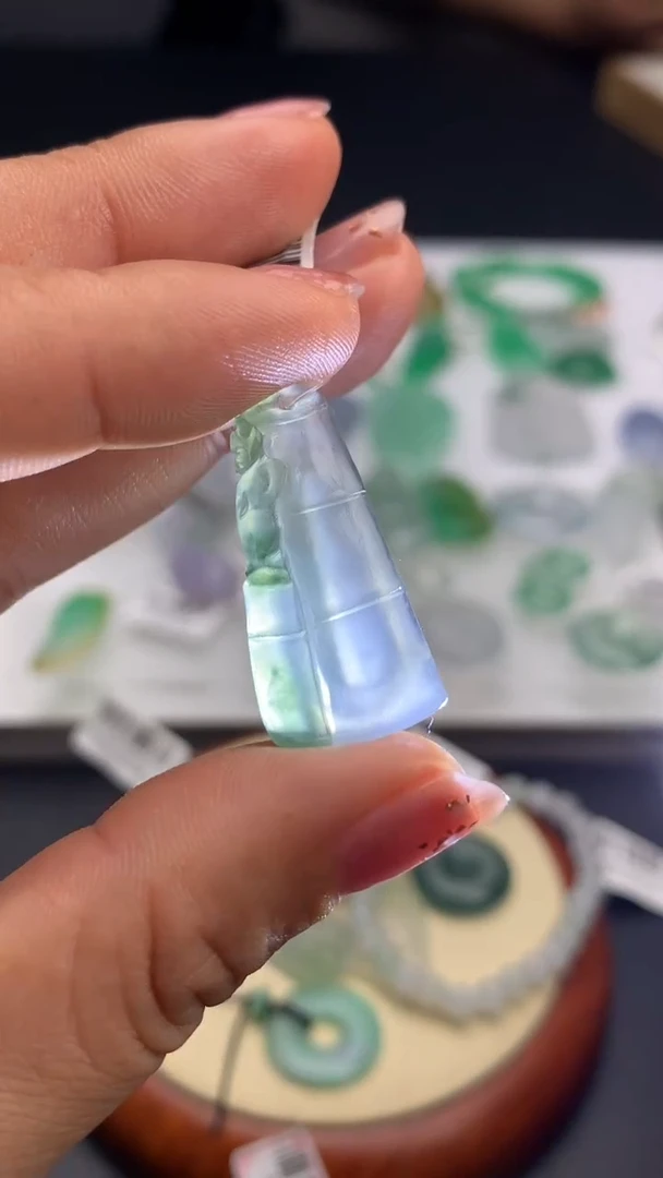 【闪购商品】定制翡翠未镶嵌        