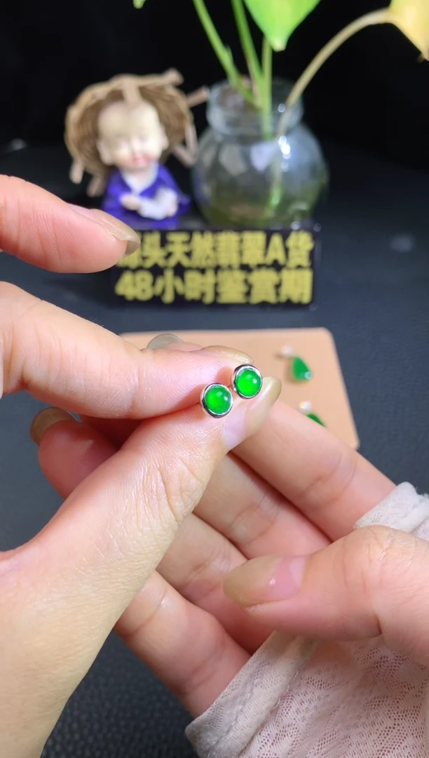 颈饰银S925镶嵌翡翠源头工厂天然翡翠A货，福利价