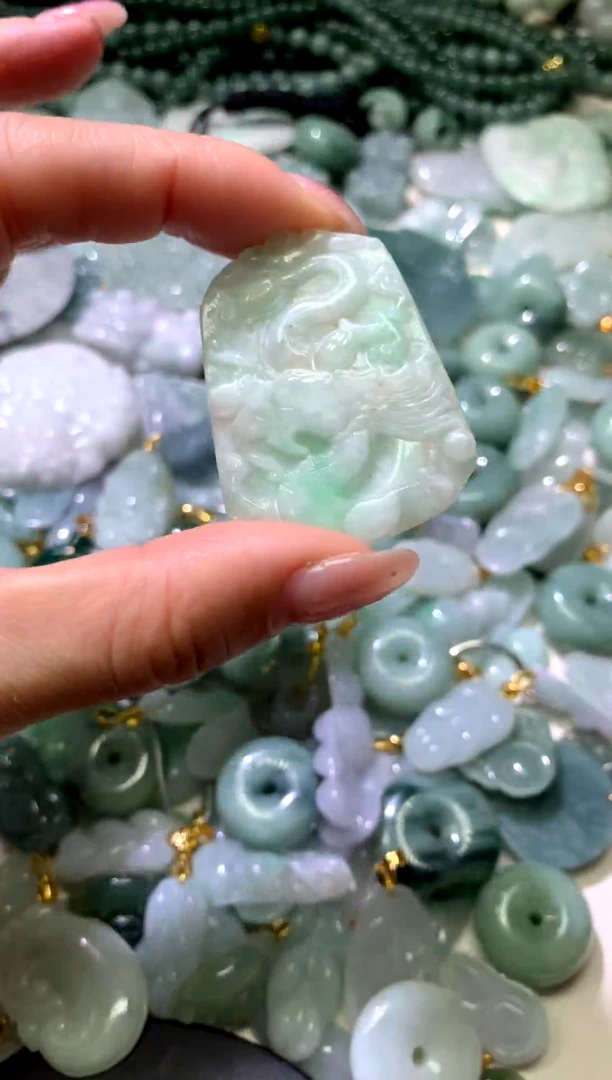 吊坠(不含链)未镶嵌翡翠1