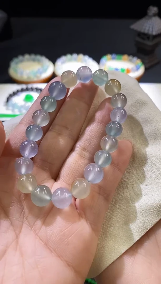 未镶嵌挂件翡翠福利手串