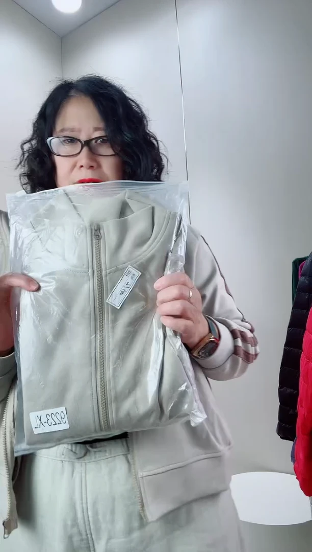 秋冬棉质零元米色