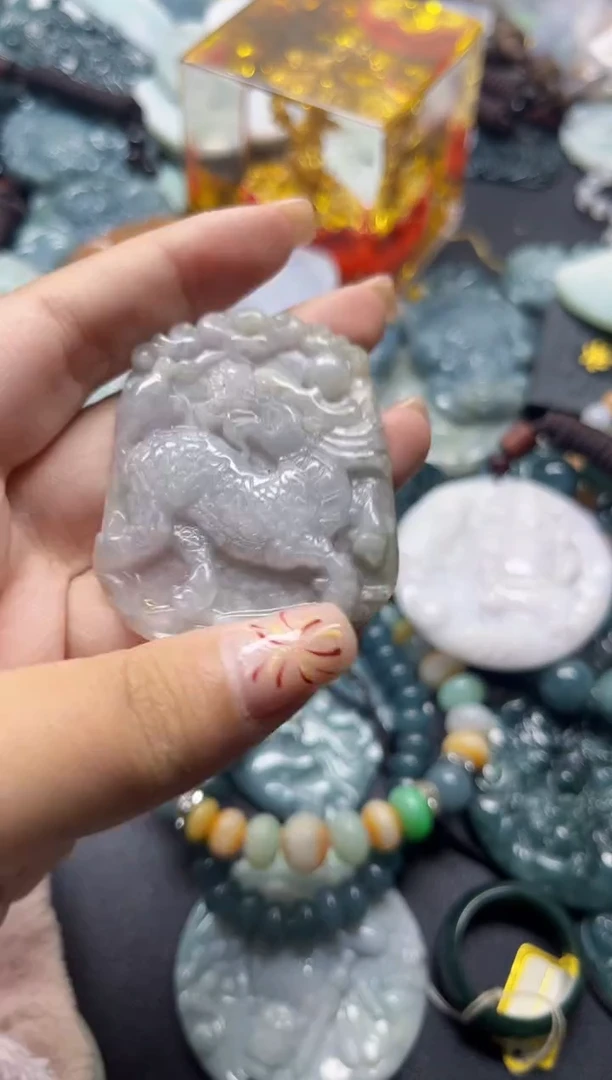 【闪购商品】翡翠颈饰未镶嵌翡翠