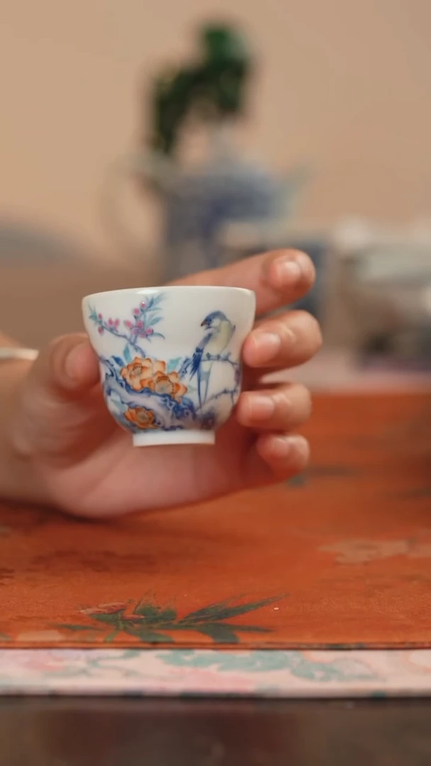 望玉斗彩花鸟葫芦杯