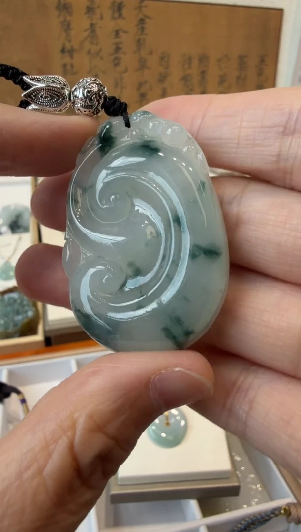 翡翠挂件未镶嵌A货翡翠多样性孤品