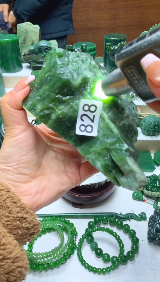 未镶嵌和田玉珠宝半成品1