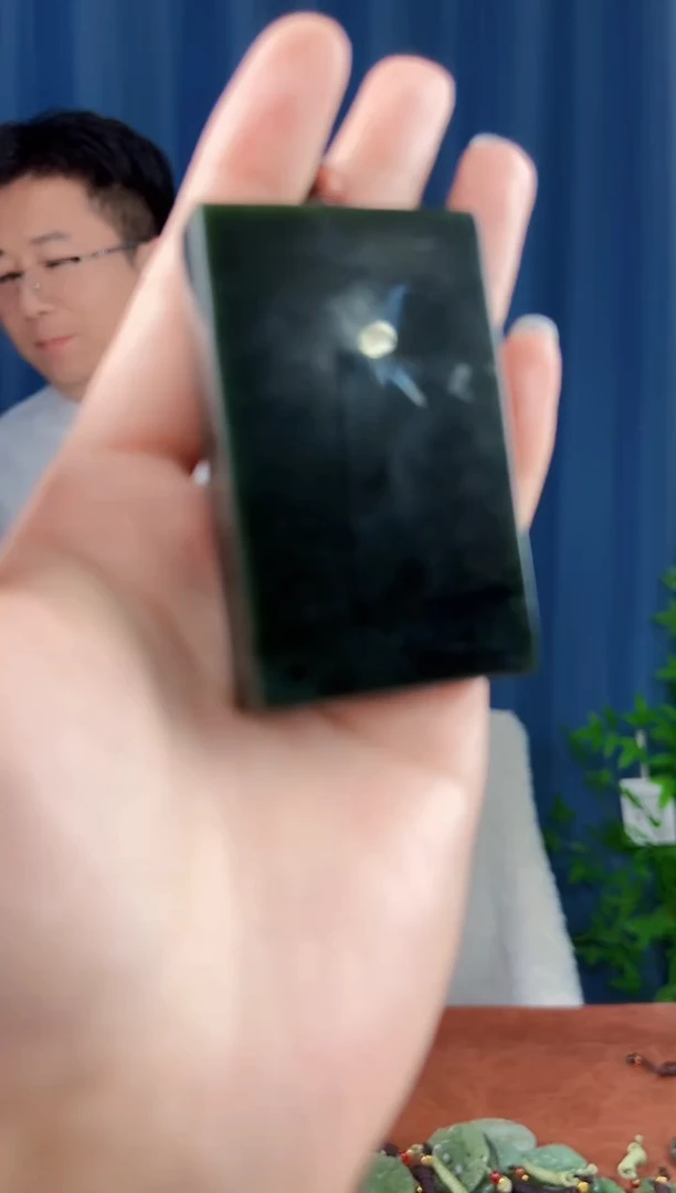 未镶嵌和田玉挂件拍一发一，多样性发货