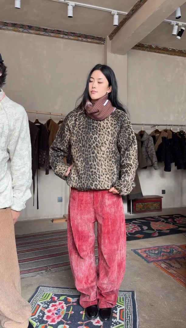 KWC26AW红色做旧裤子M