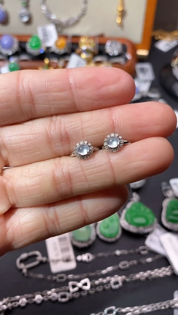 【闪购商品】翡翠耳饰18K金镶嵌耳饰