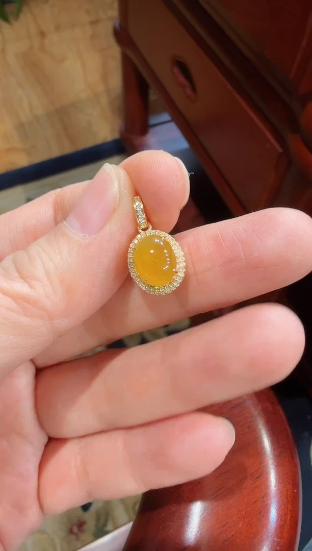 【闪购商品】翡翠颈饰18K金镶嵌翡翠 颈饰