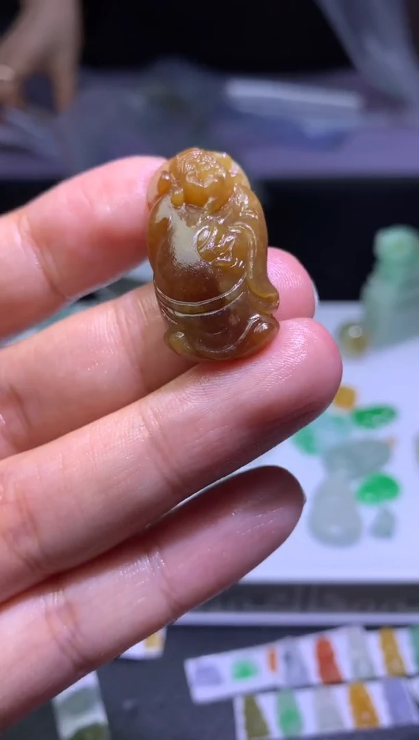 定制翡翠未镶嵌毛货