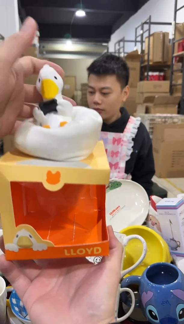 瓷片猛兽派对 大白鹅摆件