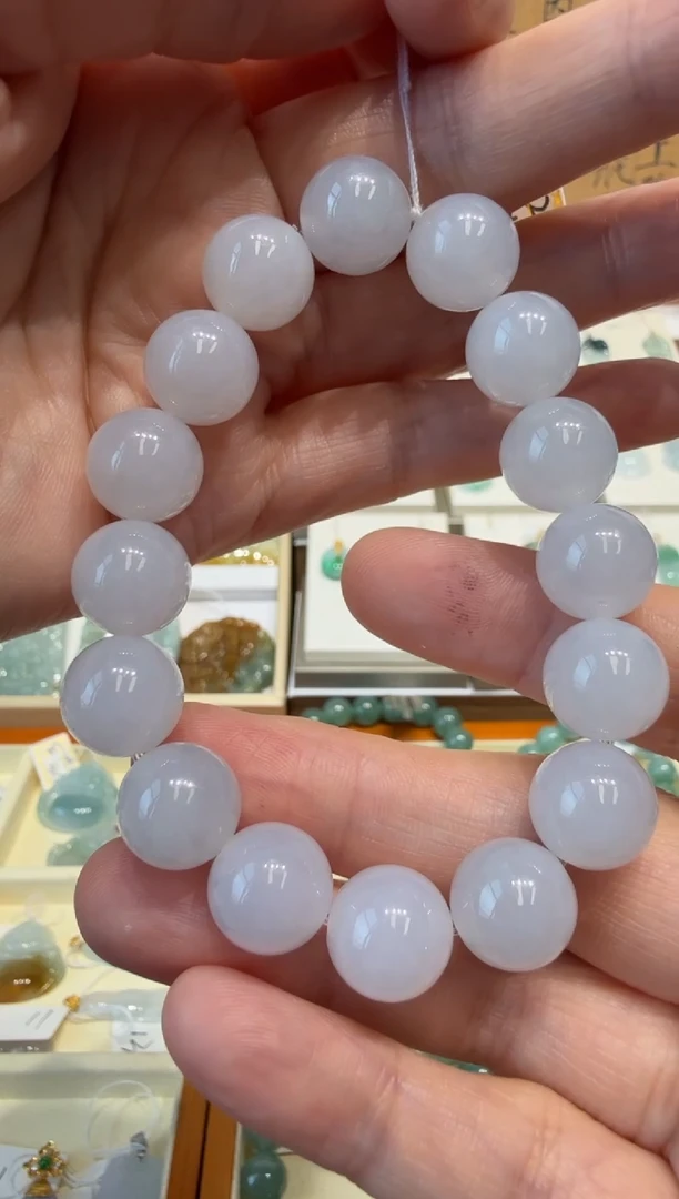 翡翠挂件未镶嵌A货翡翠多样性孤品