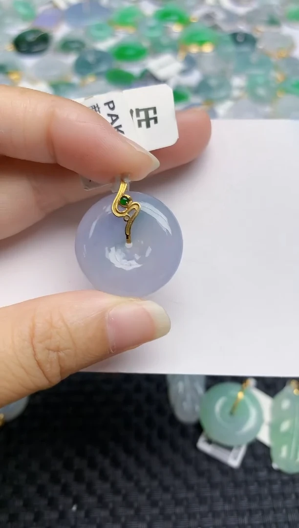 翡翠18K金镶嵌颈饰天然A货翡翠