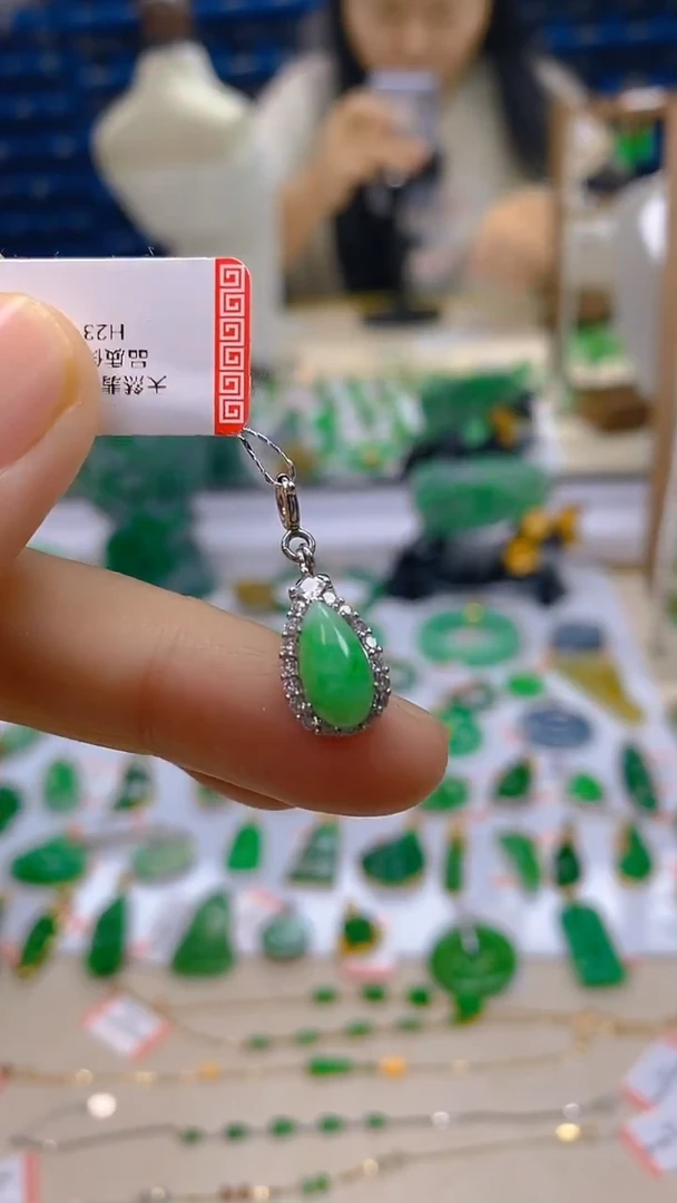 颈饰未镶嵌翡翠新号开播 全场乱卖