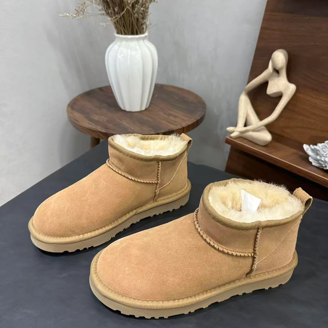 桑坡周冬雨男款平底Mini时尚雪地靴加厚加绒冬季羊皮毛一体短筒靴