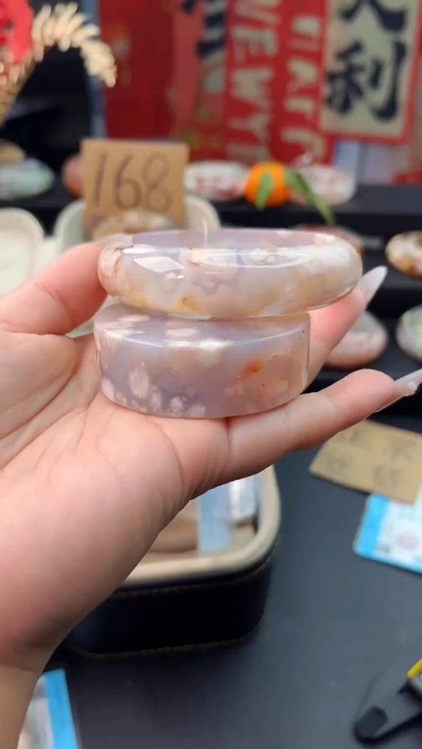 【闪购商品】石英质玉手镯未镶嵌赠送镯心（60圈口）