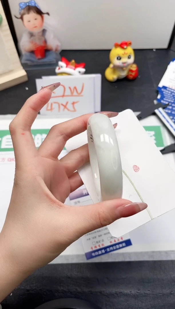 【闪购商品】和田玉手镯未镶嵌176-60.4