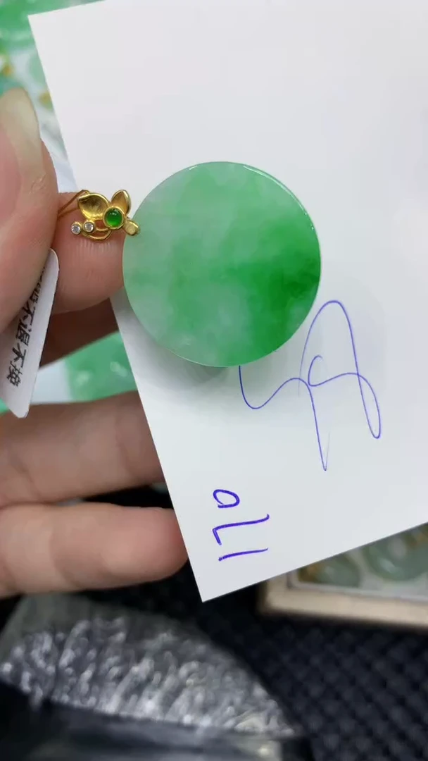 颈饰未镶嵌翡翠缅甸A货翡翠