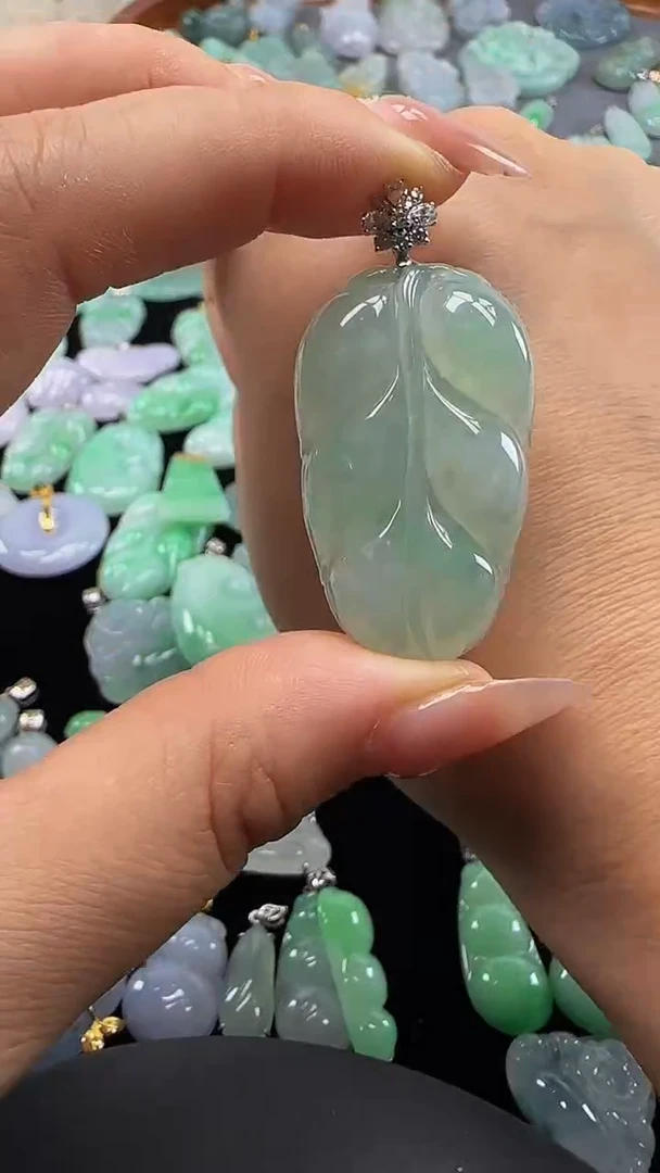 翡翠18K金镶嵌吊坠(不含链)诗***～叶子