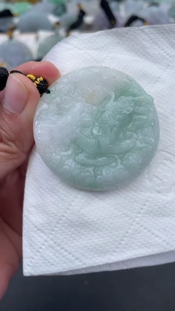 颈饰未镶嵌翡翠天然缅甸翡翠A货335