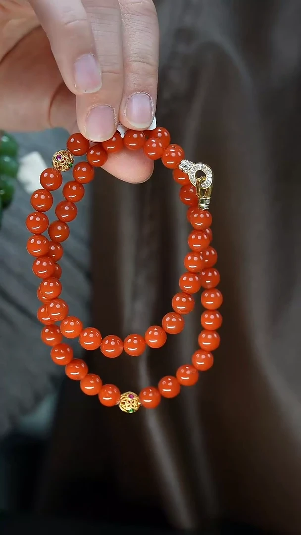 项链18K金镶嵌南红玛瑙30