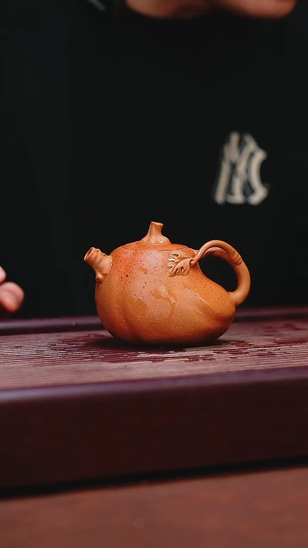 宜兴原矿紫砂   南瓜