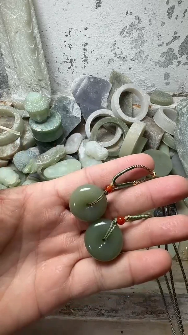 颈饰未镶嵌和田玉平安扣  拍一发一 商品多样性发货