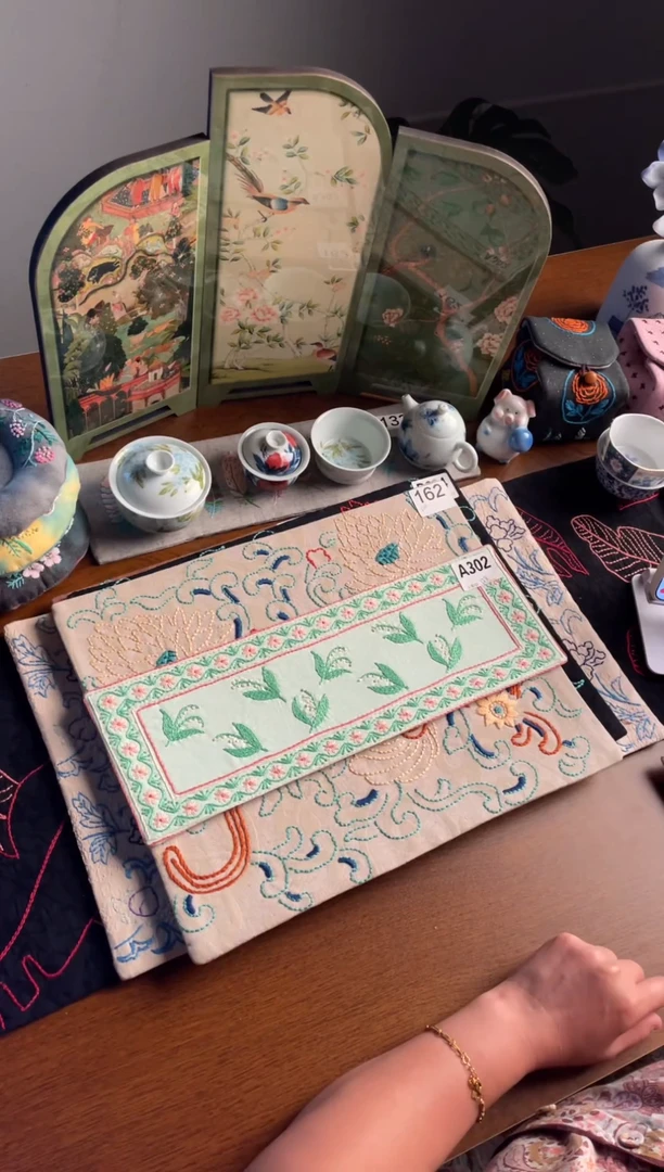 棉铃兰花和莲花一套