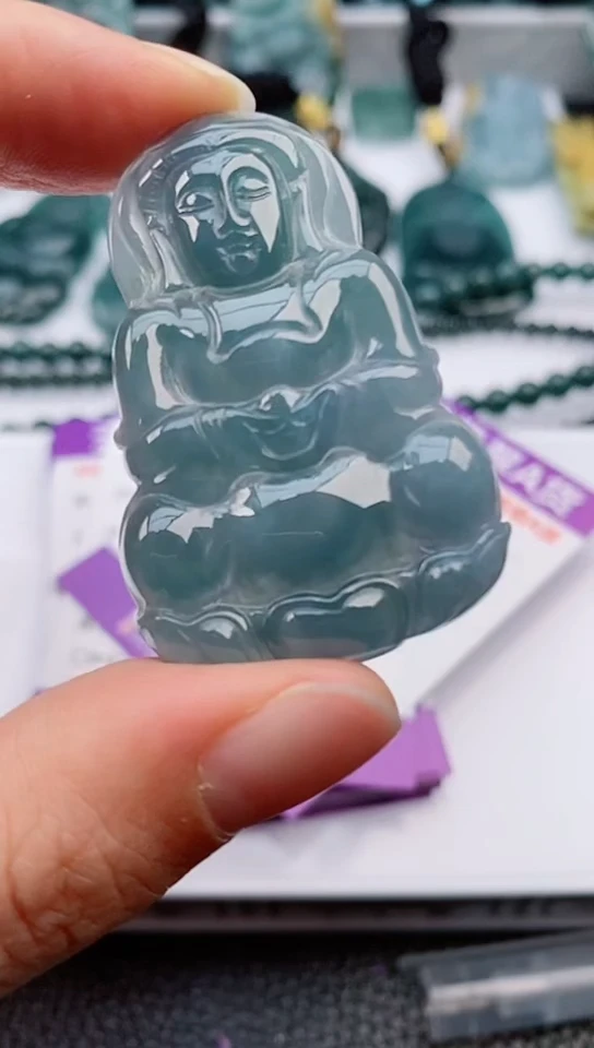 【闪购商品】翡翠颈饰未镶嵌