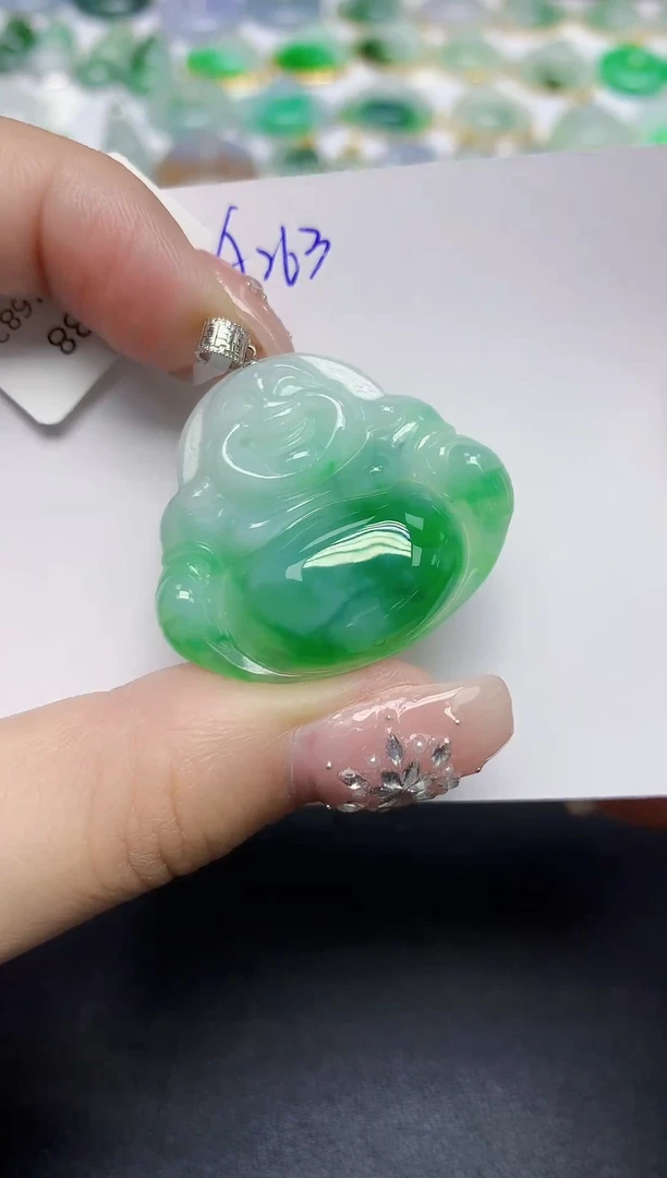 颈饰18K金镶嵌翡翠天然缅甸翡翠A货翡翠百元以上9元证书费自理