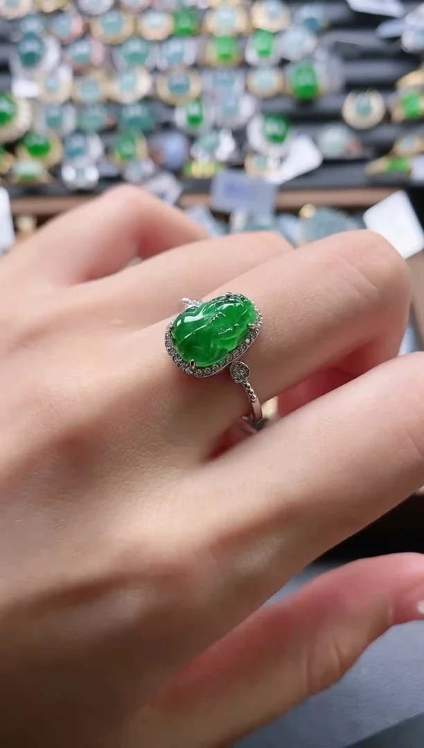 【闪购商品】翡翠戒指银S925镶嵌51511