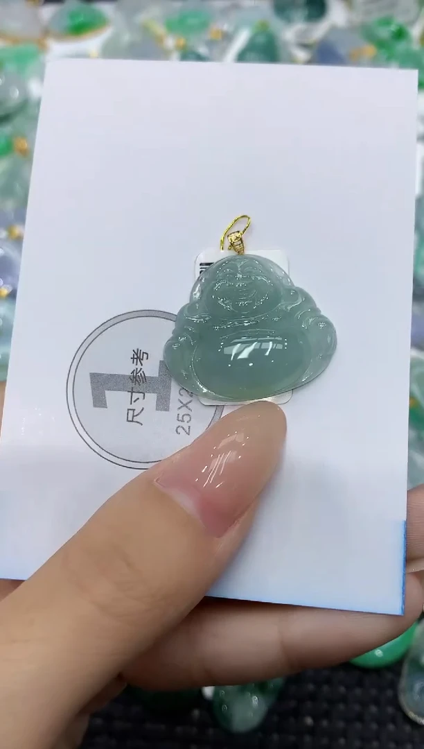 颈饰18K金镶嵌翡翠111111111111
