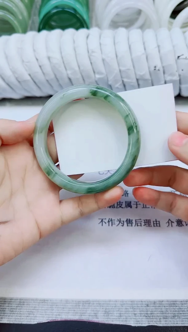 未镶嵌手镯石英质玉47/60