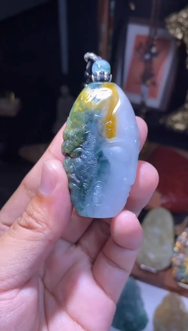 翡翠未镶嵌颈饰翡翠