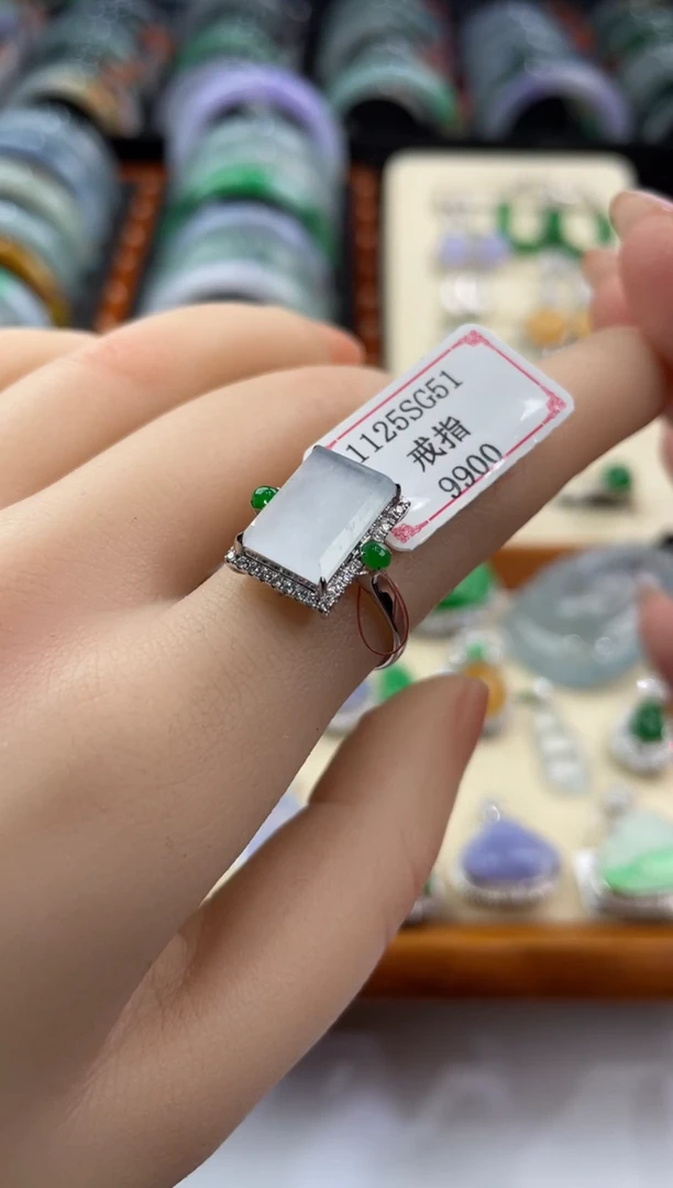 18K金镶嵌戒指翡翠1125SG51