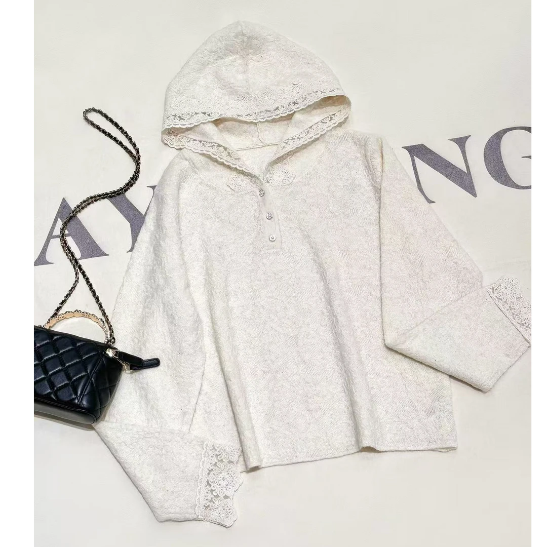 [68岁小姐姐]韩系连帽蕾丝拼接100%羊毛柔软内搭上衣D24HX 3191-1