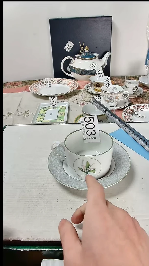 瓷片贝***了小淼海外陶瓷工艺品