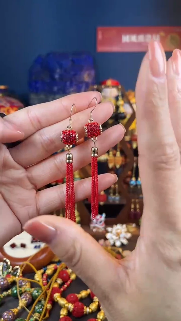 【闪购商品】162号新年圣诞灯笼耳坠