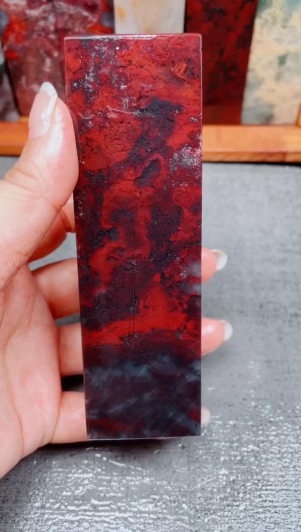 玉桂林鸡血玉素章18 3.8左右