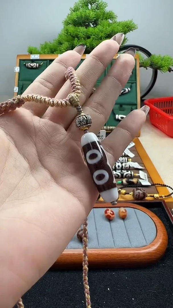 玛瑙/玉髓（覆膜）颈饰合金11.（微瑕）