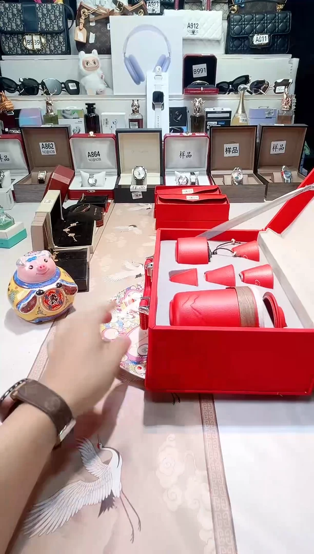 瓷片瓷器 库房到期 全部地板价@@1