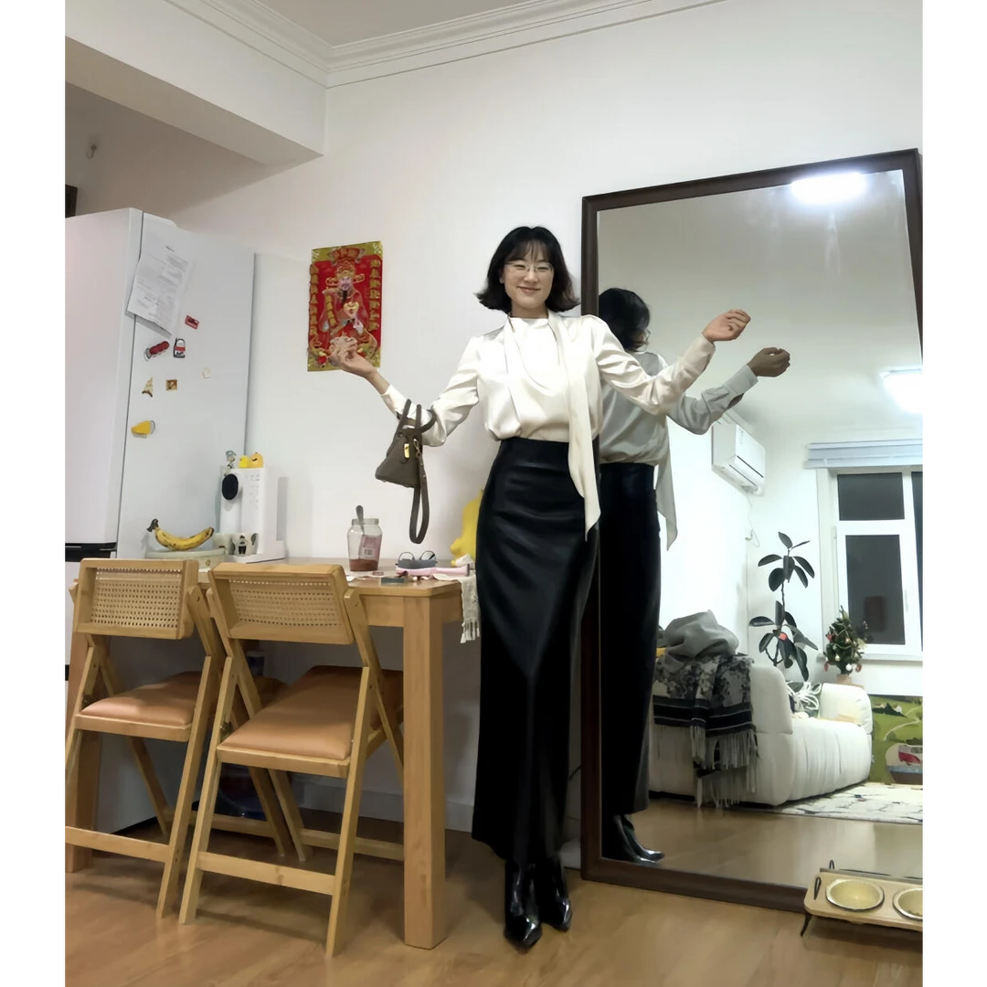 2024早春新款时尚小众长袖休闲百搭纯色衬衫搭高腰显瘦半身裙套装