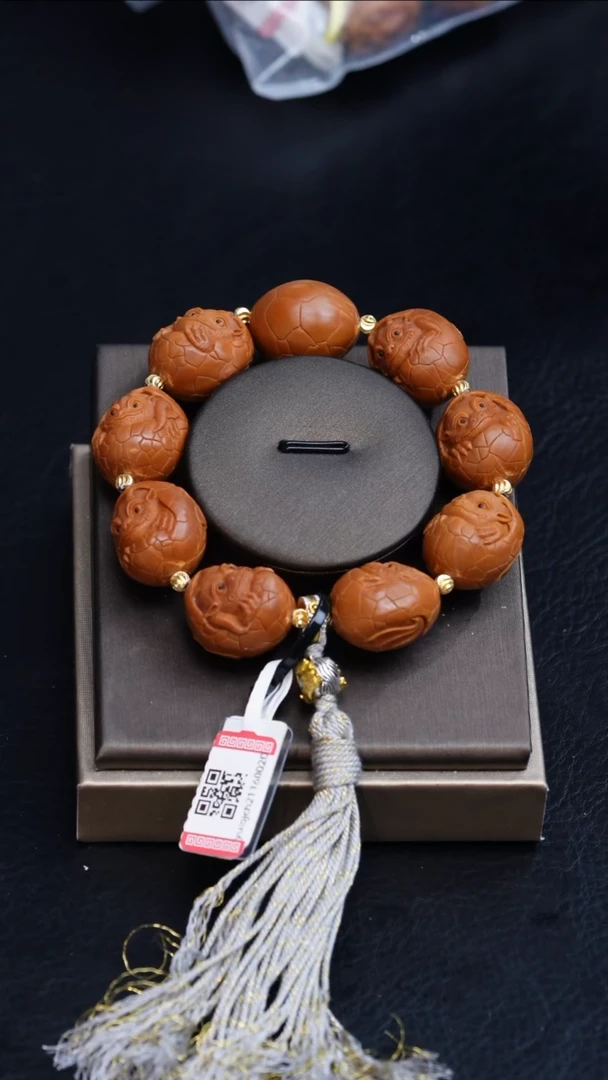 手串橄榄核铁核龙宝