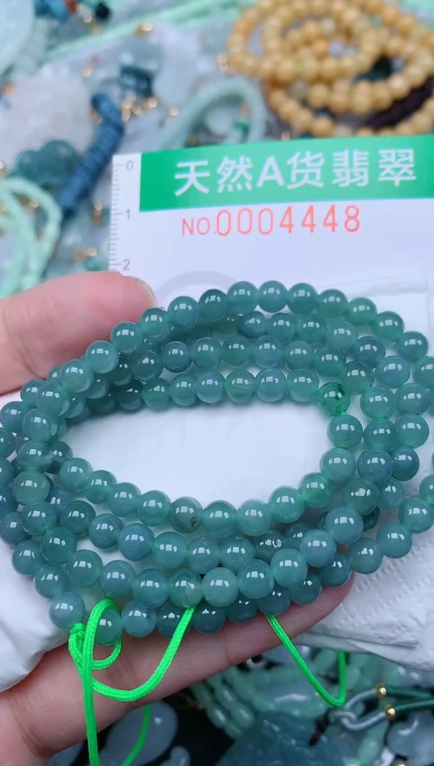 翡翠未镶嵌颈饰.0004448