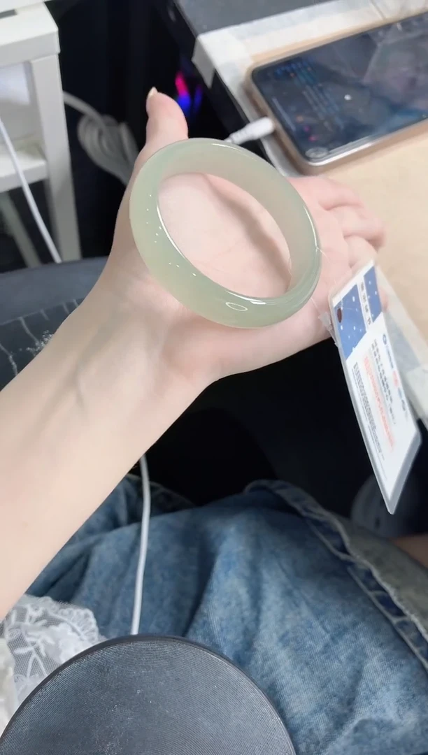 石英质玉手镯未镶嵌305-55东陵