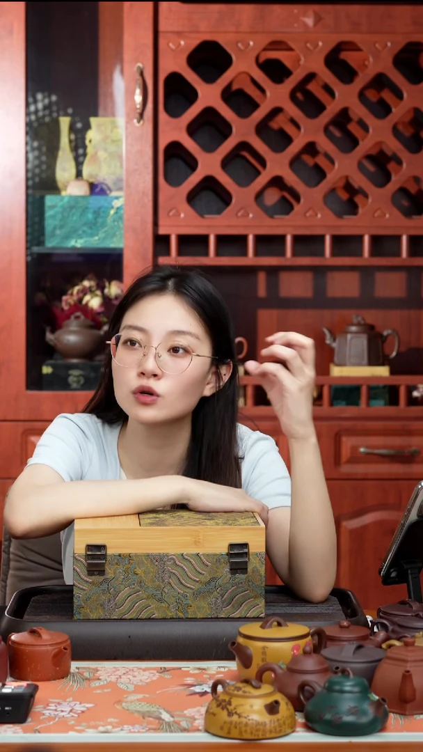 茶壶紫砂就想放个破价盒
