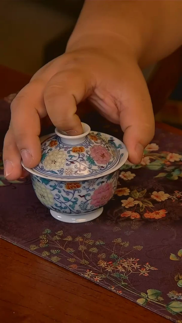杯手工手绘杯杯很美丽